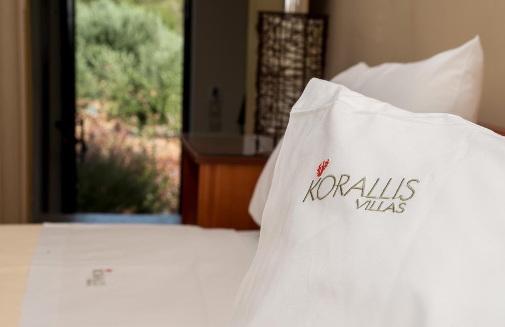 Korallis Villas Karavádhos Екстериор снимка