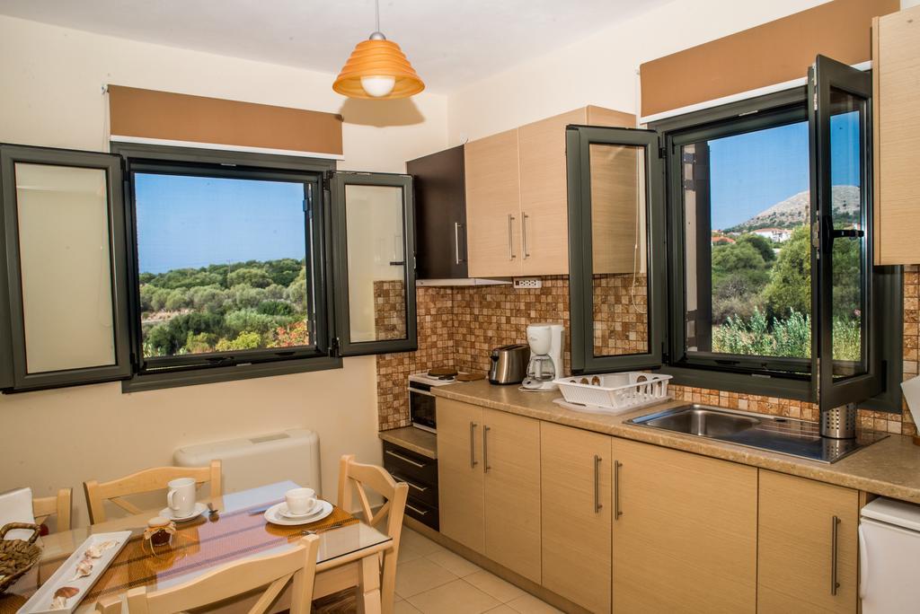 Korallis Villas Karavádhos Екстериор снимка