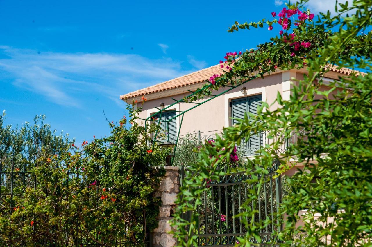 Korallis Villas Karavádhos Екстериор снимка